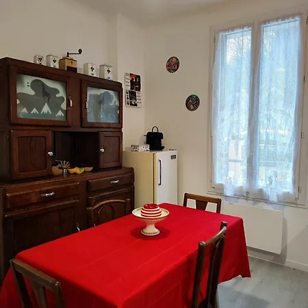 Pierre Du - Maison *
